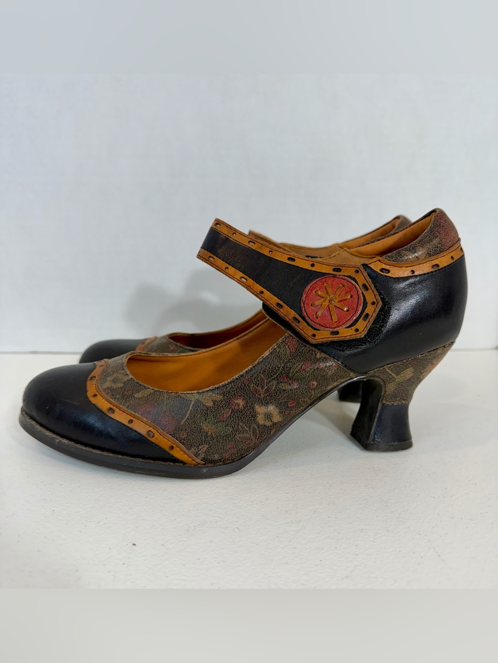 L’Artiste Maryellen-Flora Floral Leather Mary Jane Heels Whimsigoth